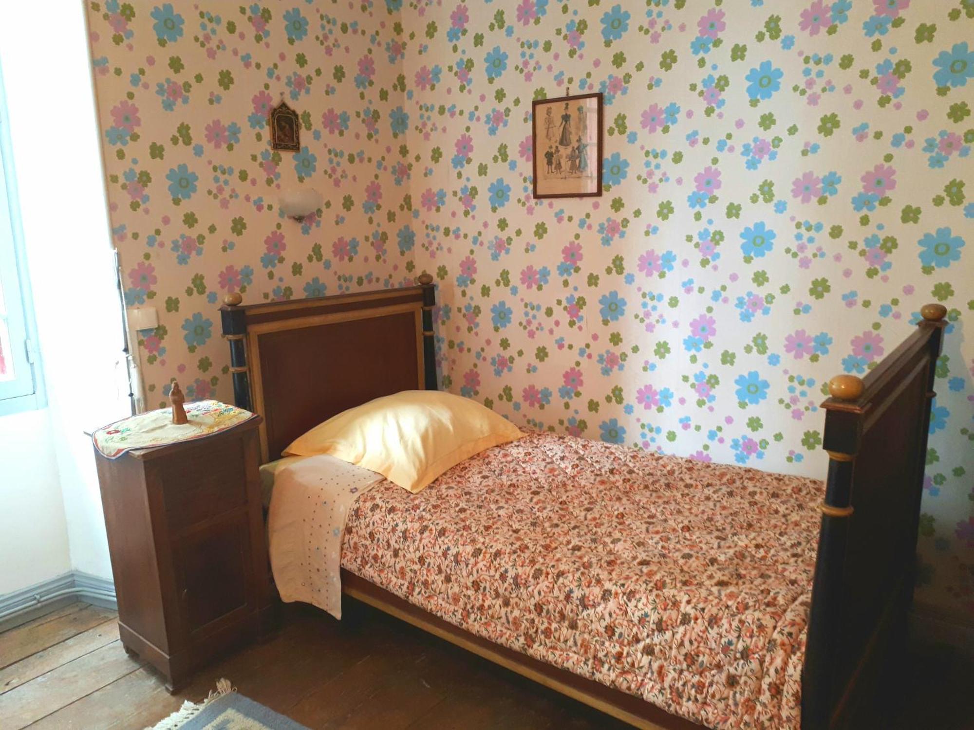 Bed and Breakfast La Cure Du Maine Charles Birac  Екстер'єр фото