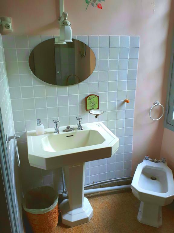 Bed and Breakfast La Cure Du Maine Charles Birac  Екстер'єр фото